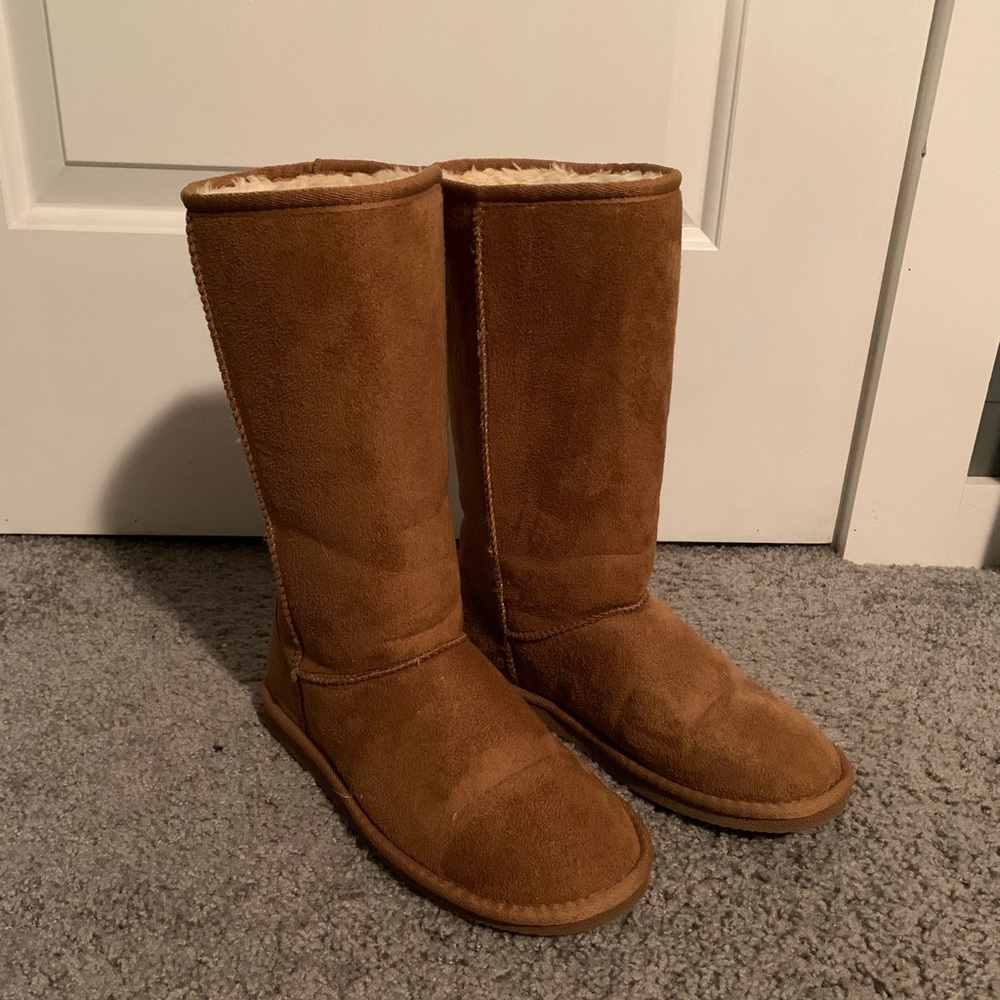 Winter fur lined boots